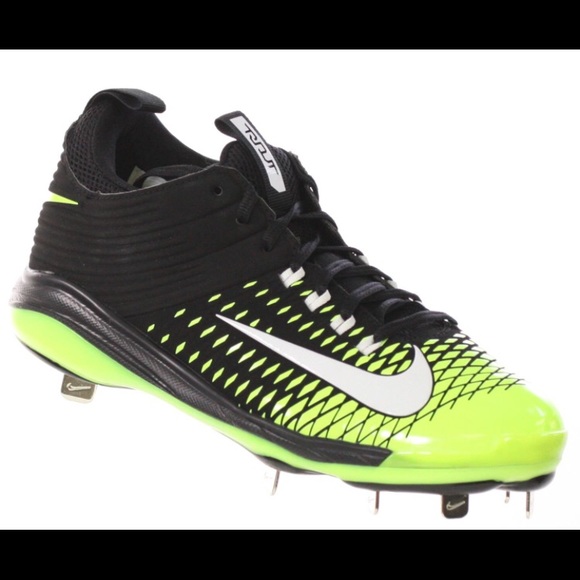 mike trout men's cleats